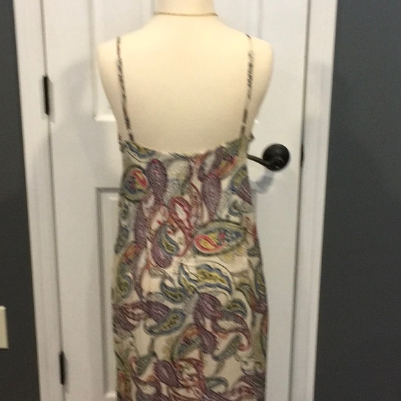 Beautiful Paisley Boho Maxi Dress Host Pick๐ - Picture 7 of 8